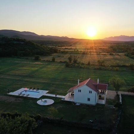 Holiday House Aurora Borealis Ervenik Esterno foto